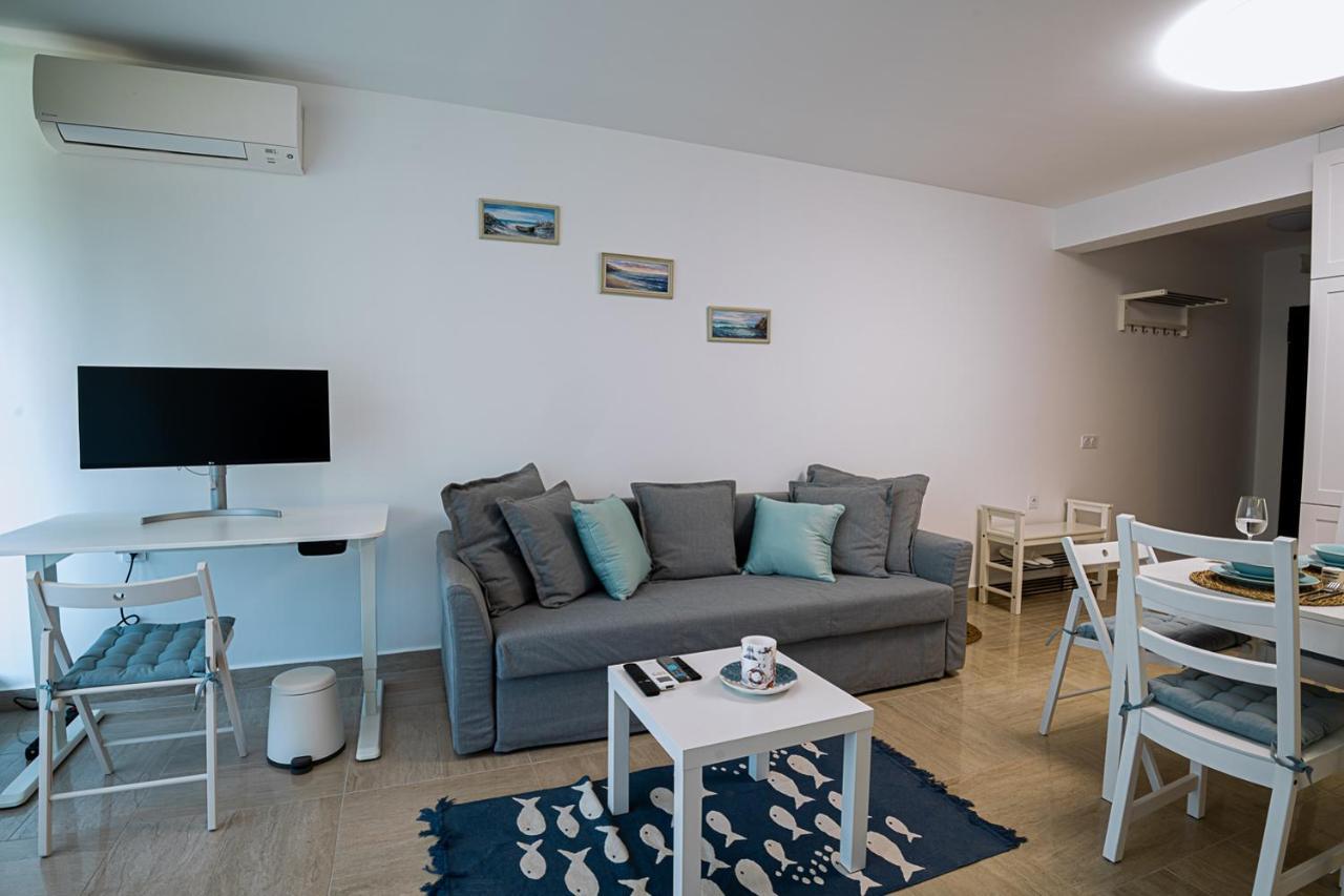 Stylish 1-Bd Apartment In St Constantine And Helena By Flat Mаnager Св. Св. Константин и Елена Екстериор снимка